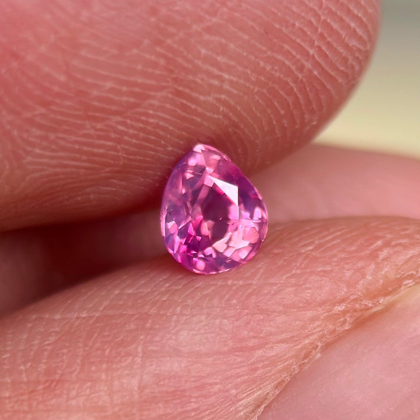 0.44 ct Natural Pink Sapphire Vietnam. Pear Shape. No treatment