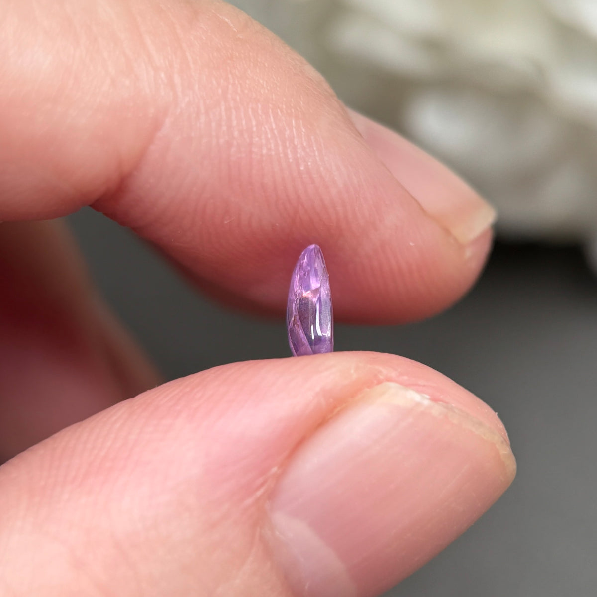 1,0ct Natural Light Pink Cacbochon Sapphire Viet Nam. No Treatment Sapphire Luc Yen.