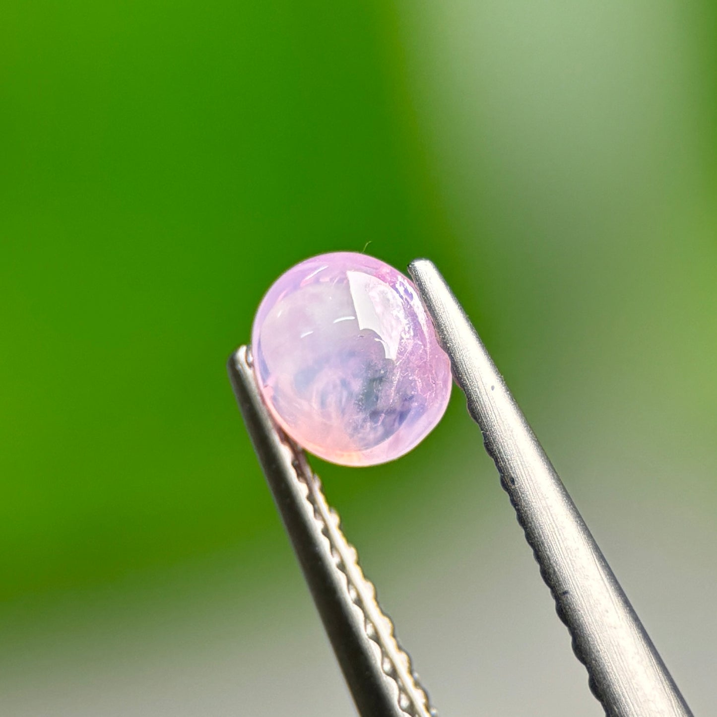 0.48ct Natural Pink Cacbochon Sapphire Viet Nam. No treatment Sapphire Luc Yen.