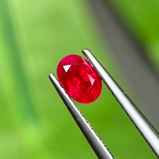 0.64 ct Natural Ruby Viet Nam. Oval Shape. No treatment.
