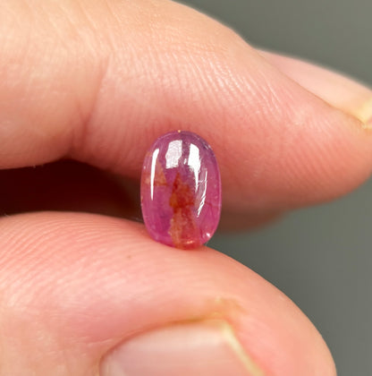 1,84ct Natural Pink Milky Cacbochon Sapphire Viet Nam. No Treatment Sapphire Luc Yen.