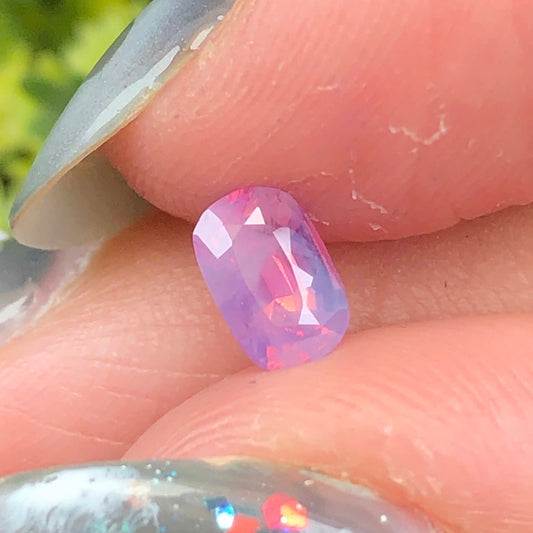 0,64ct Natural Purple Pink Milky Sapphire Vietnam. Cushion Shape. No Treatment Milky Sapphire Luc Yen.