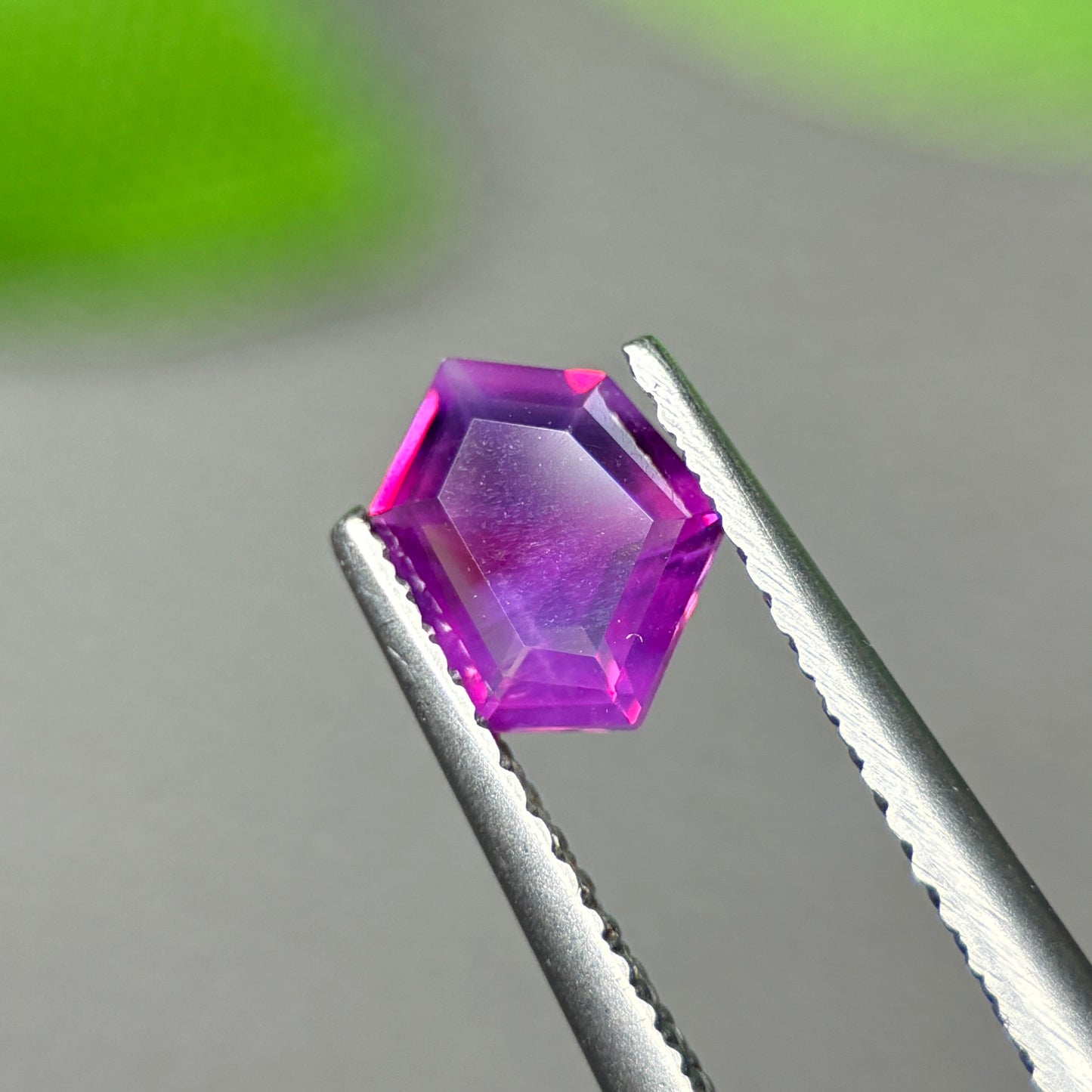 0,71 Natural Purplish Pink Milky Sapphire Vietnam. Freeform. No Treatment Milky Sapphire Luc Yen.