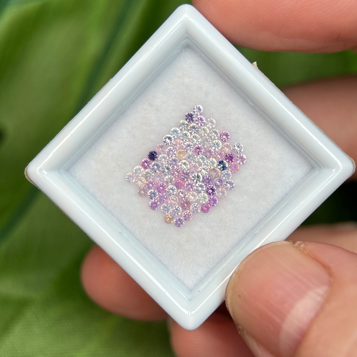 1,0ct/80Pcs Natural Sapphire Vietnam, Round Shape, C1 Quality, No Treatment Sapphire Luc Yen.