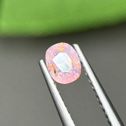 0,48ct Natural Pink Milky Sapphire Vietnam. Cushion Shape. No Treatment Milky Sapphire Luc Yen.
