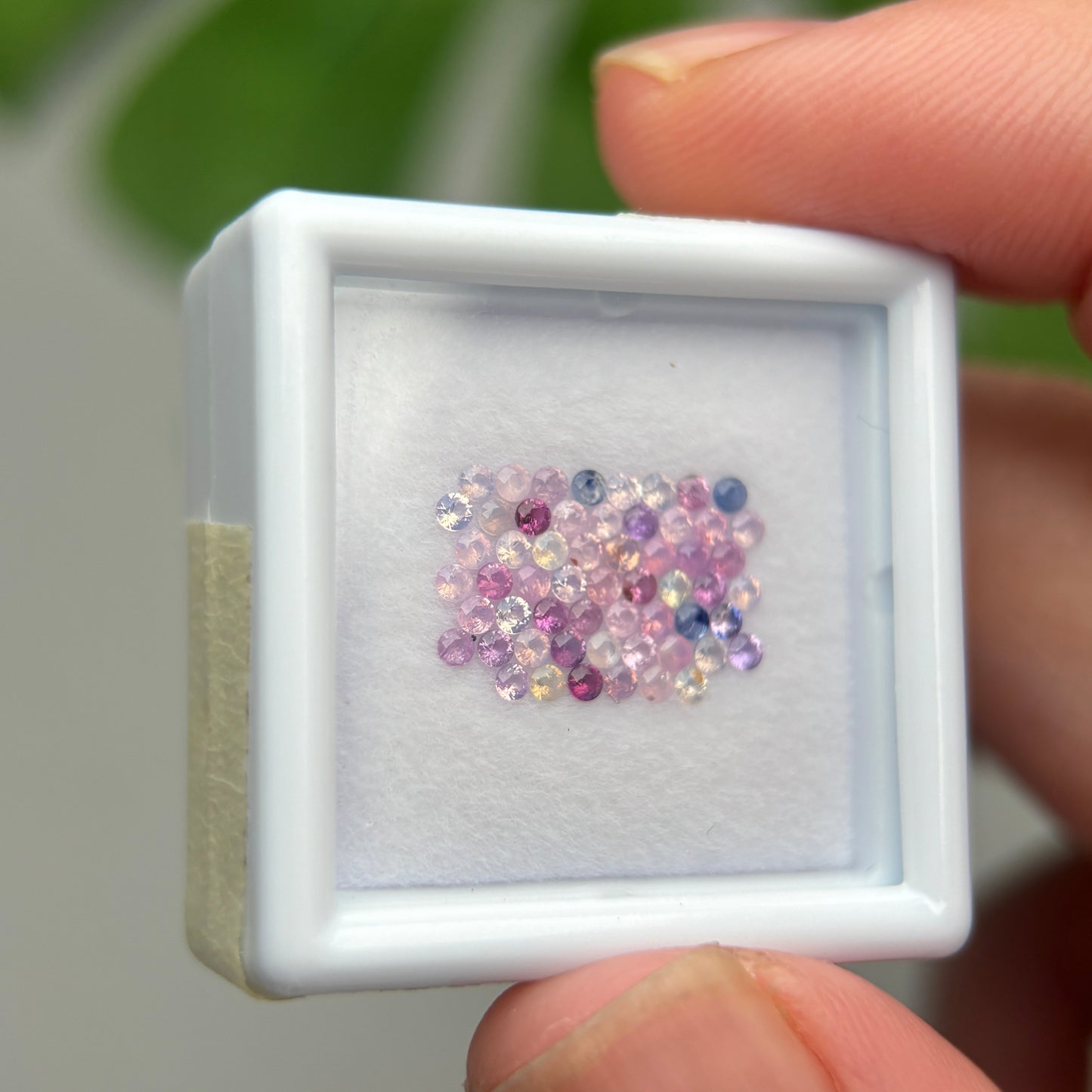 1,0ct/57Pcs Natural Sapphire Vietnam, Round Shape, C2 Quality, No Treatment Sapphire Luc Yen.