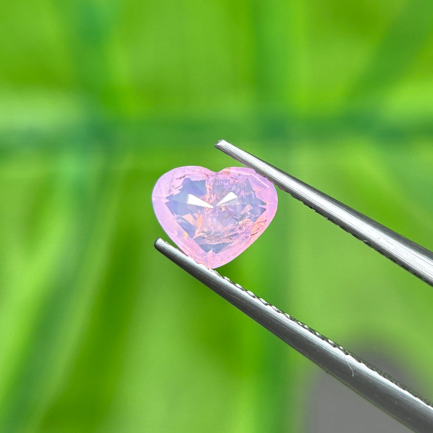 1,12ct Natural Pink Milky Sapphire Vietnam. Heart Shape. No Treatment Milky Sapphire Luc Yen.