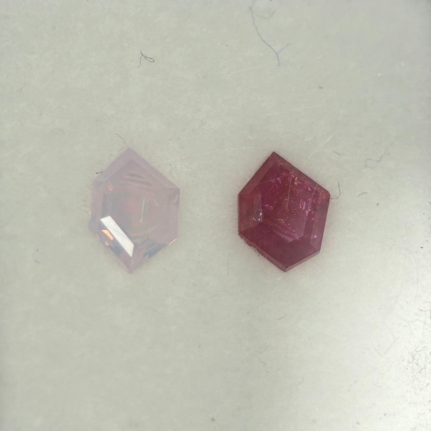 0,87ct/ 2Pcs Natural Ruby & Sapphire Viet Nam. Freeform. No Treatment Ruby, Sapphire Luc Yen.