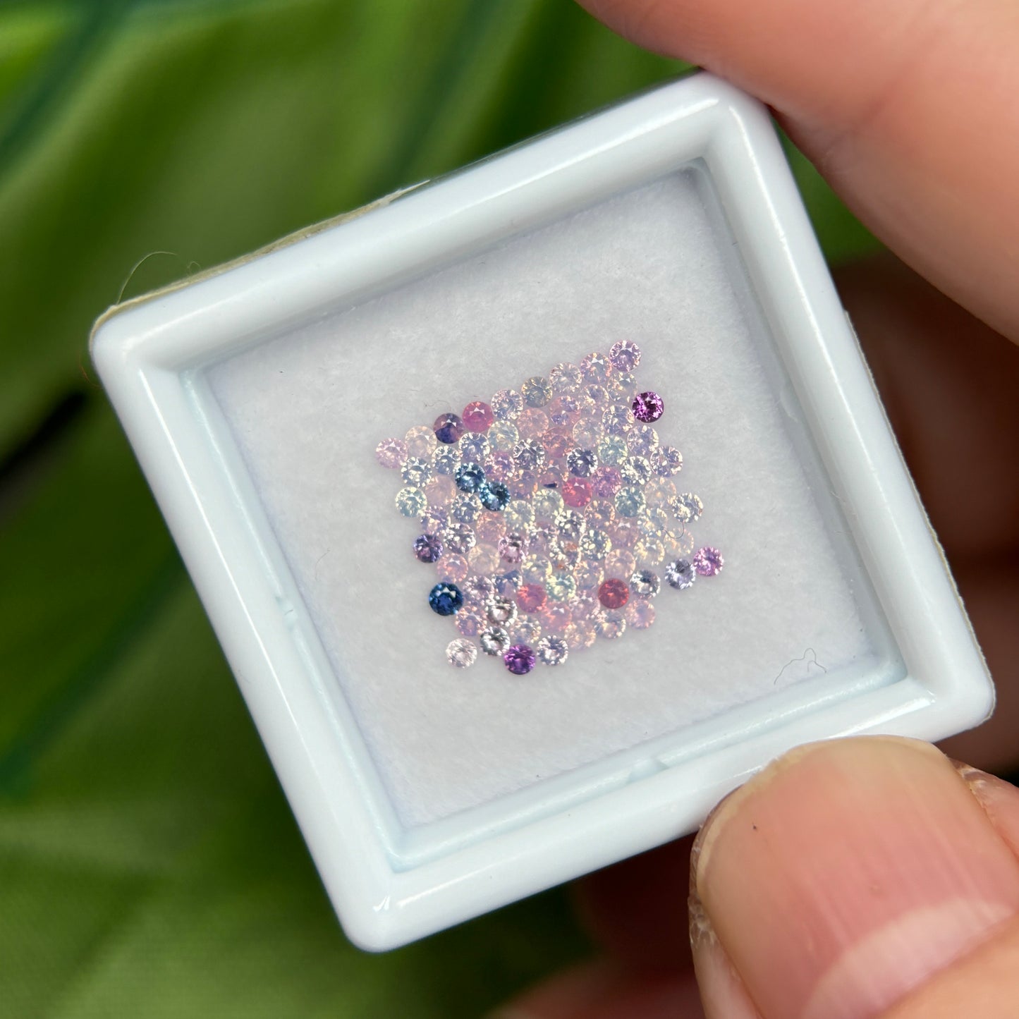 1,0ct/82Pcs Natural Sapphire Vietnam, Round Shape, C1 Quality, No Treatment Sapphire Luc Yen.