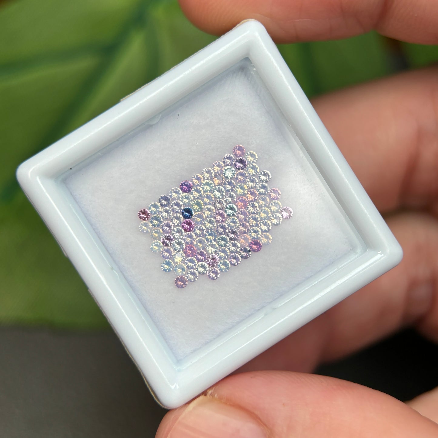 1,0ct/90Pcs Natural Sapphire Vietnam, Round Shape, AB Quality, No Treatment Sapphire Luc Yen.
