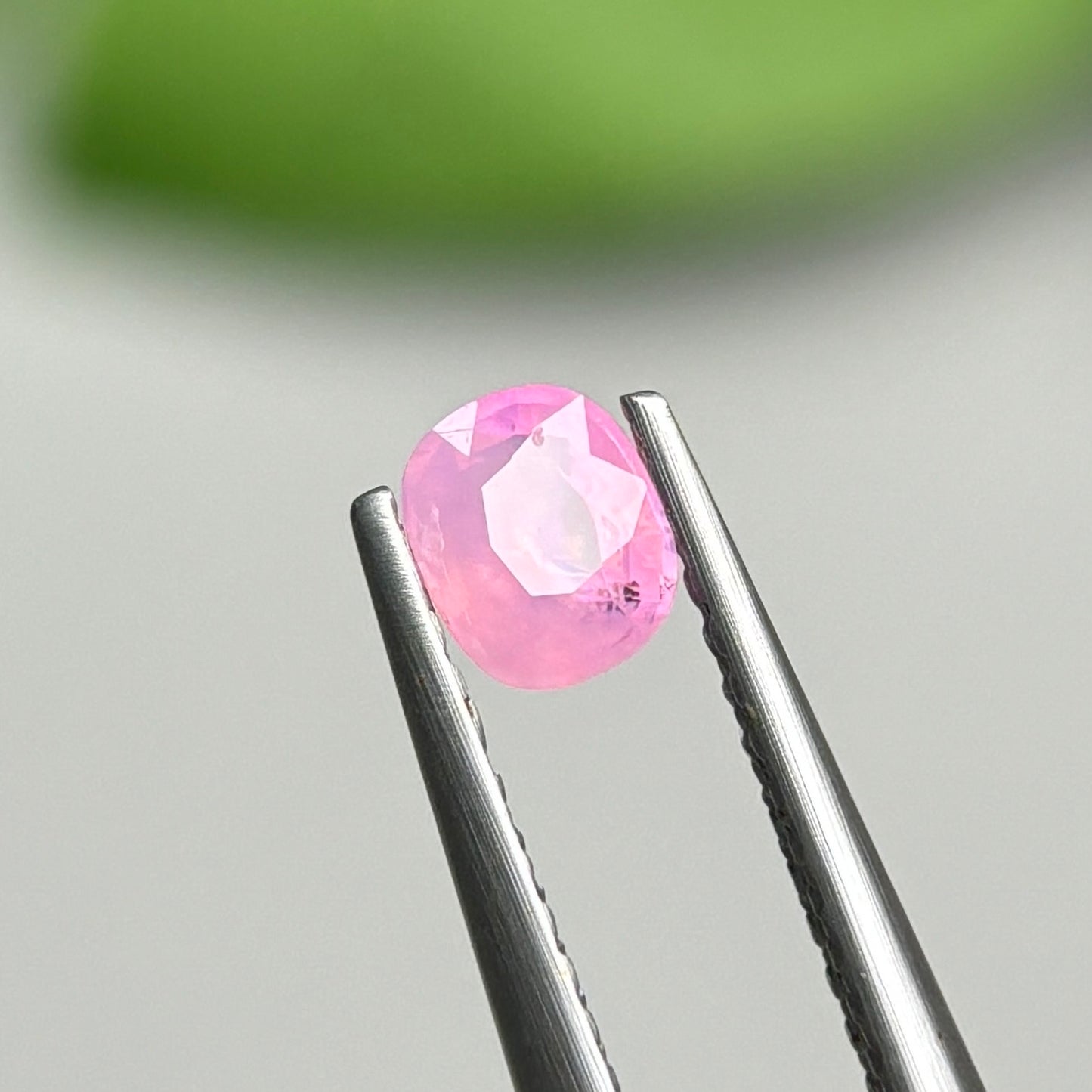 0,39ct Natural Pink Milky Sapphire Vietnam. Cushion Shape. No Treatment Milky Sapphire Luc Yen.