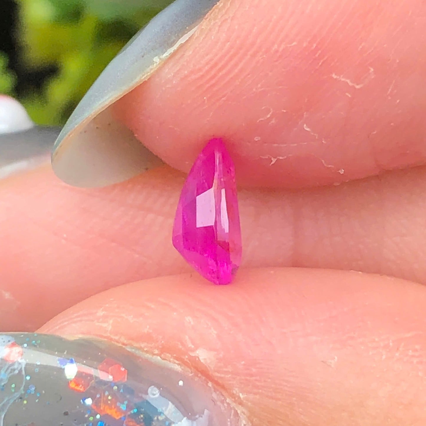 0,73ct Natural Pink Milky Sapphire Vietnam. Pear Shape. No Treatment Sapphire Luc Yen.