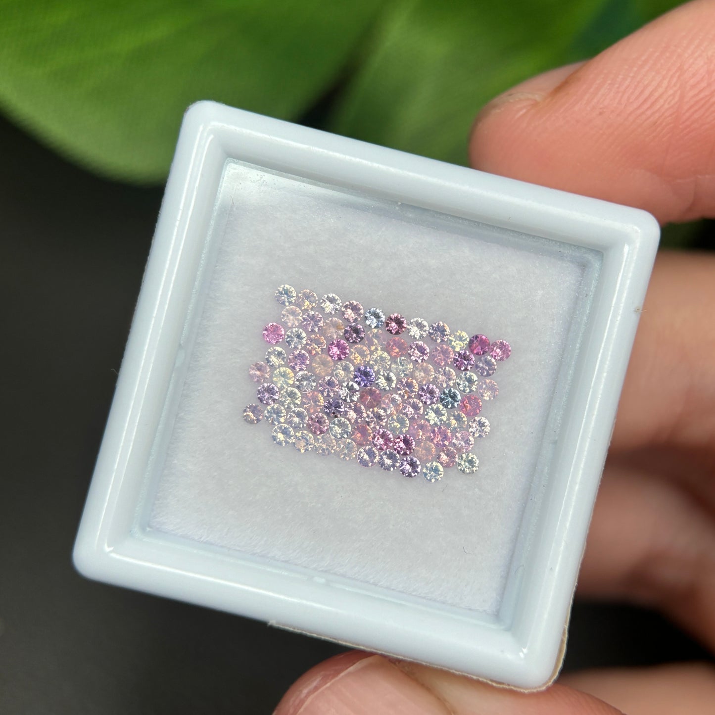1,0ct/ 82Pcs Natural Sapphire Vietnam, Round Shape, C1 Quality, No Treatment Sapphire Luc Yen.