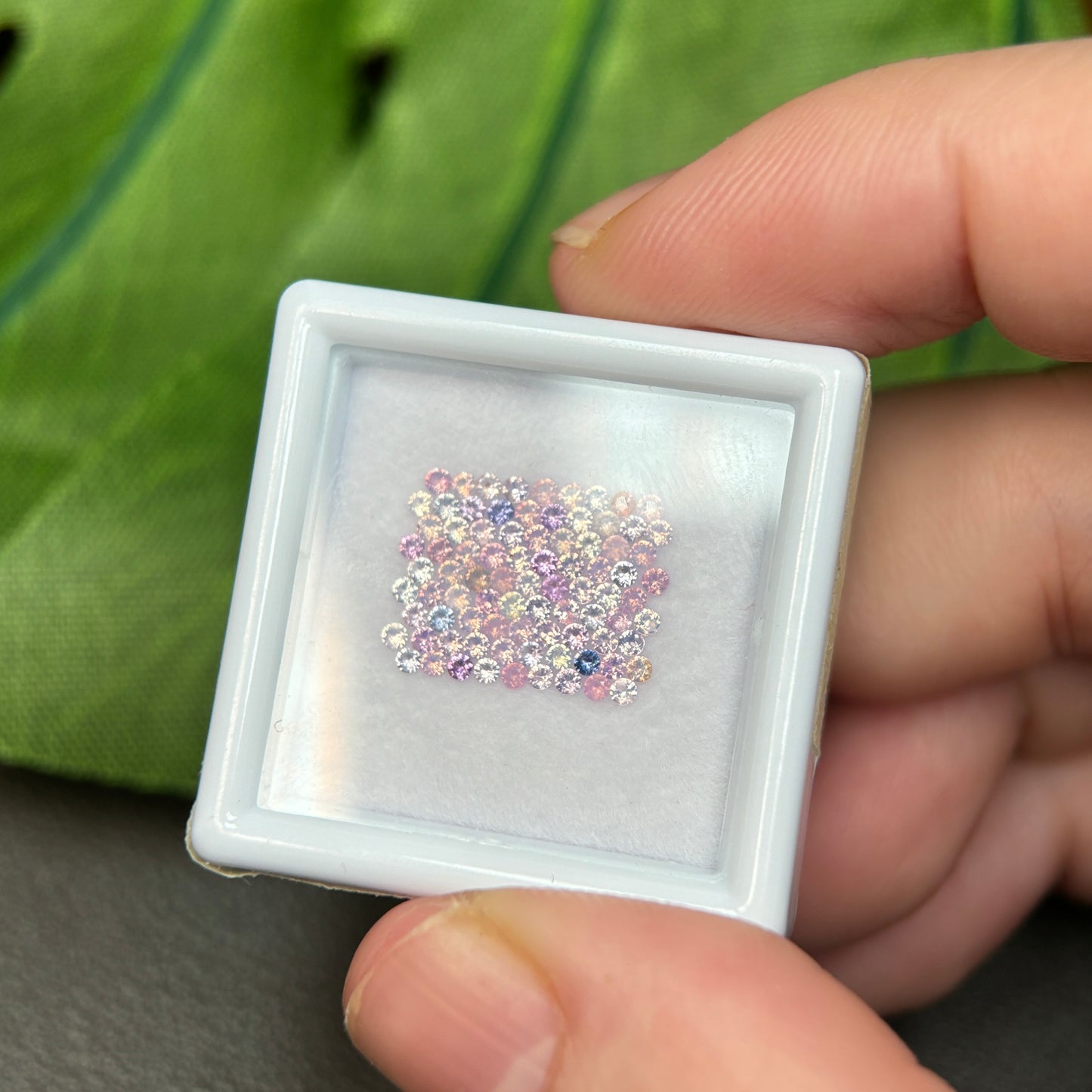 1,0ct/85Pcs Natural Sapphire Vietnam, Round Shape, C1 Quality, No Treatment Sapphire Luc Yen.