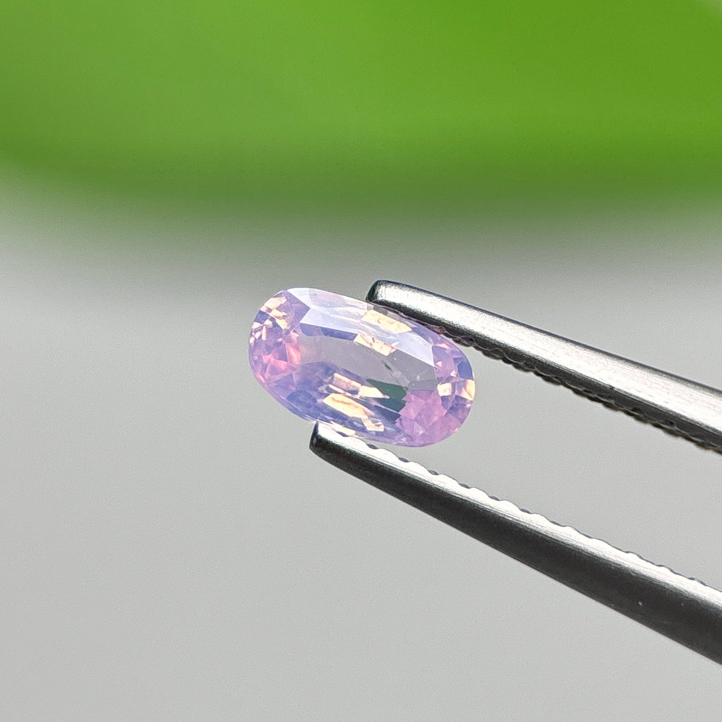 0.45 ct Natural Pink Silky Sapphire Vietnam. Oval Shape