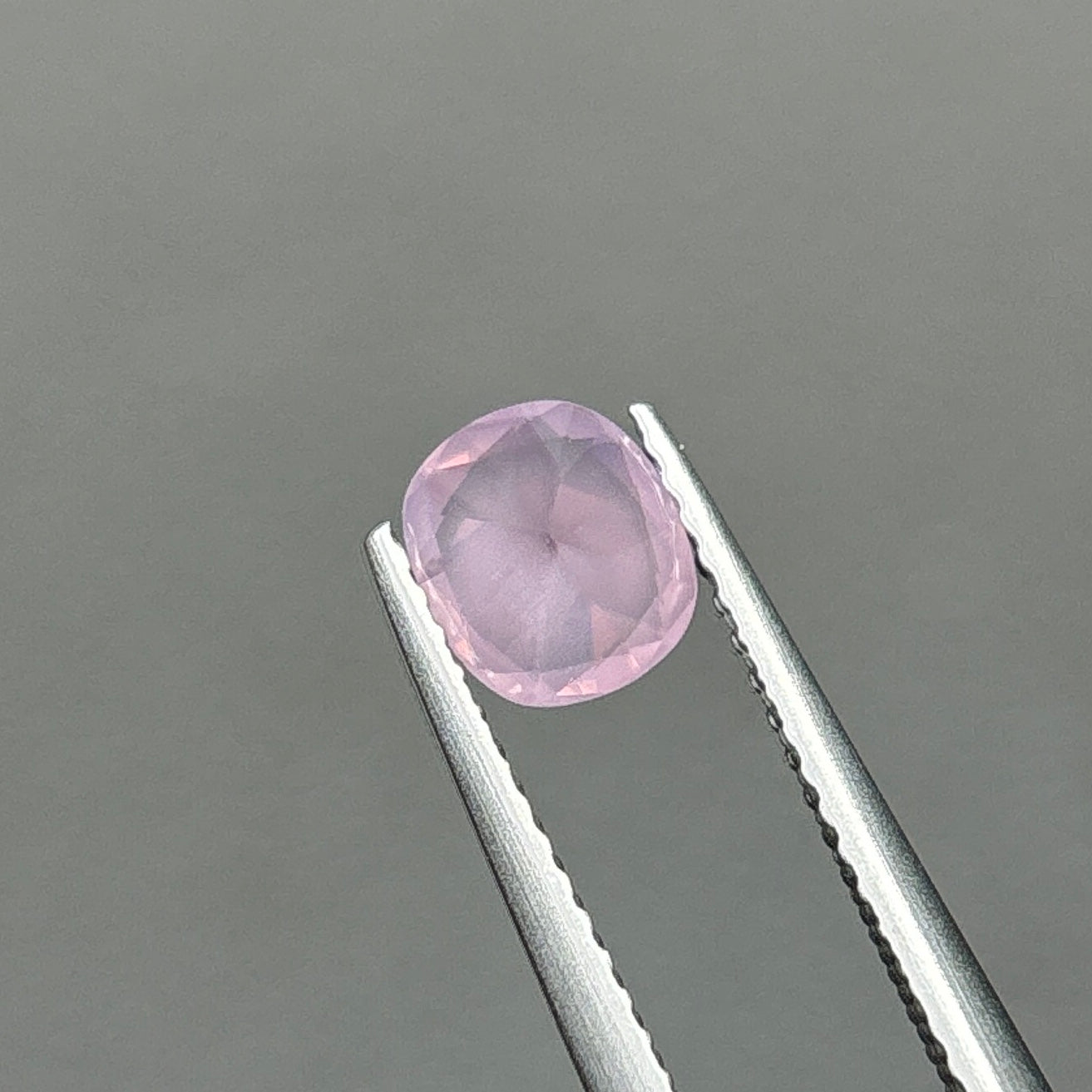 0,89ct Natural Pink Milky Sapphire Viet Nam. Cushion Shape. No Treatment Milky Sapphire Luc Yen.