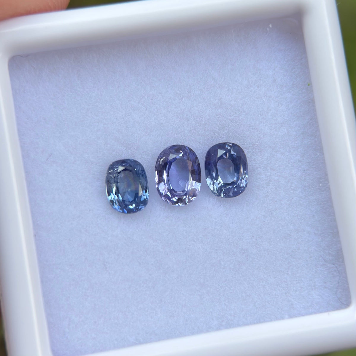 1,12ct/ 3Pcs Natural Blue Sapphire Viet Nam. Cushion Shape. No Treatment Sapphire Luc Yen.