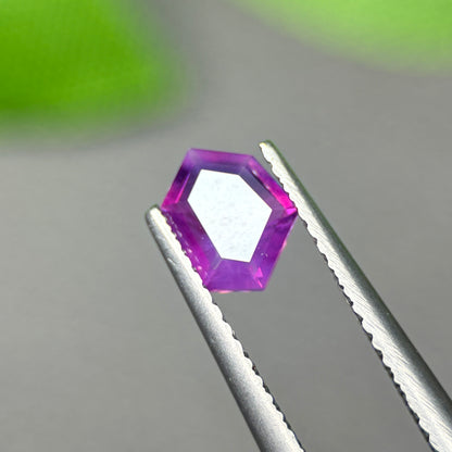 0,71 Natural Purplish Pink Milky Sapphire Vietnam. Freeform. No Treatment Milky Sapphire Luc Yen.