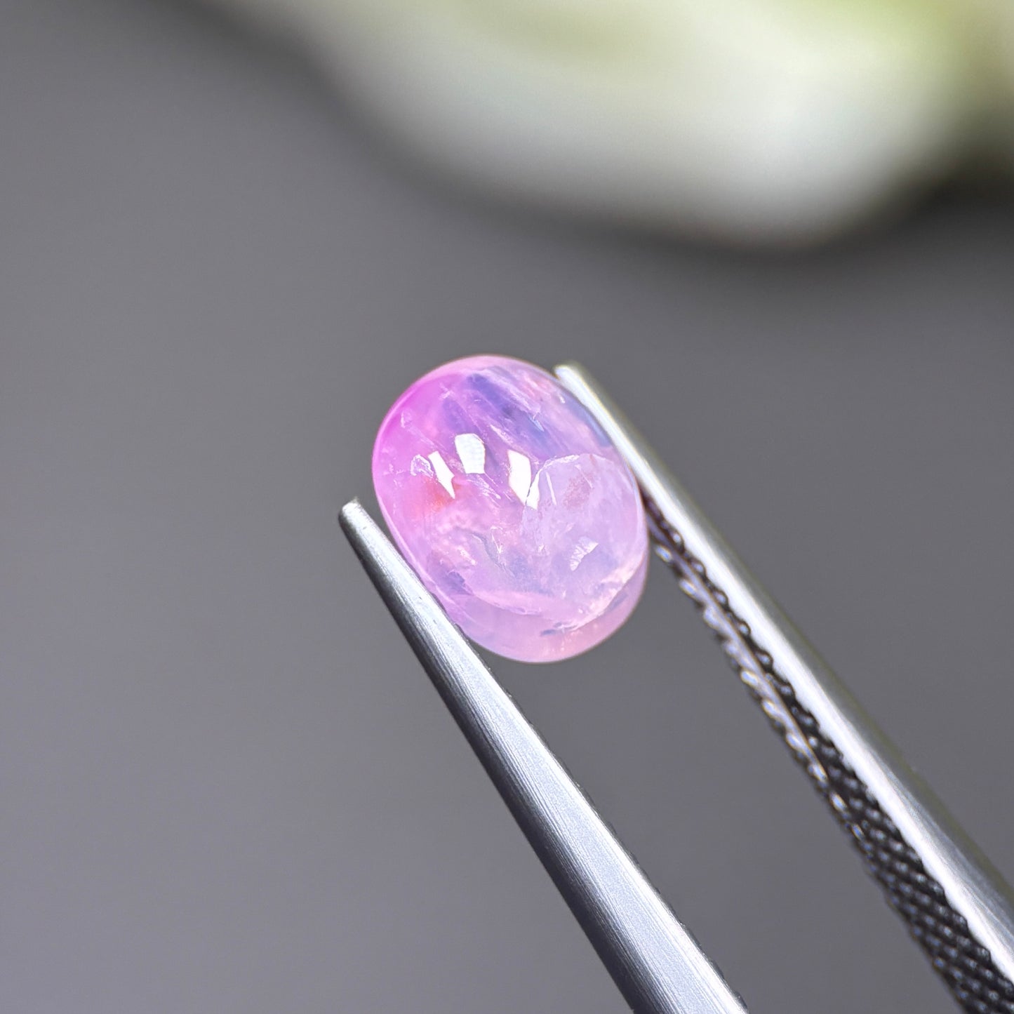1.50ct Natural Pink Cacbochon Sapphire Viet Nam. No treatment.