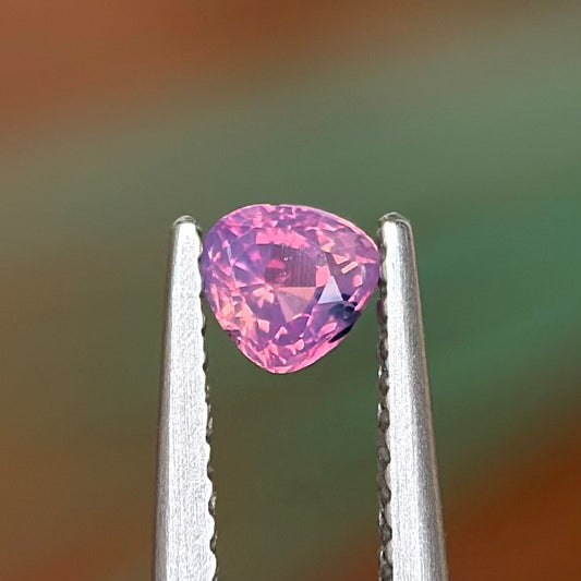 0.33 ct Natural Pink Sapphire Vietnam. Triangle Shape. No Treatment.