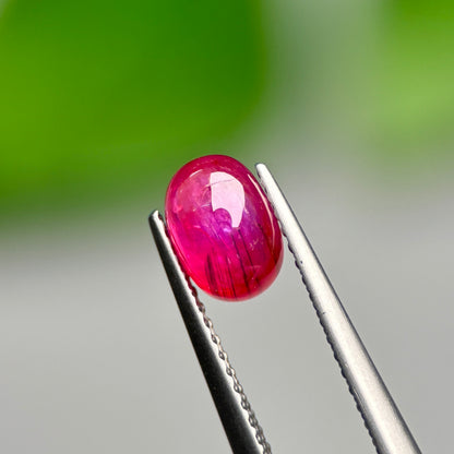 1,51ct Natural Ruby Cacbochon Viet Nam. No treatment Ruby Luc Yen.