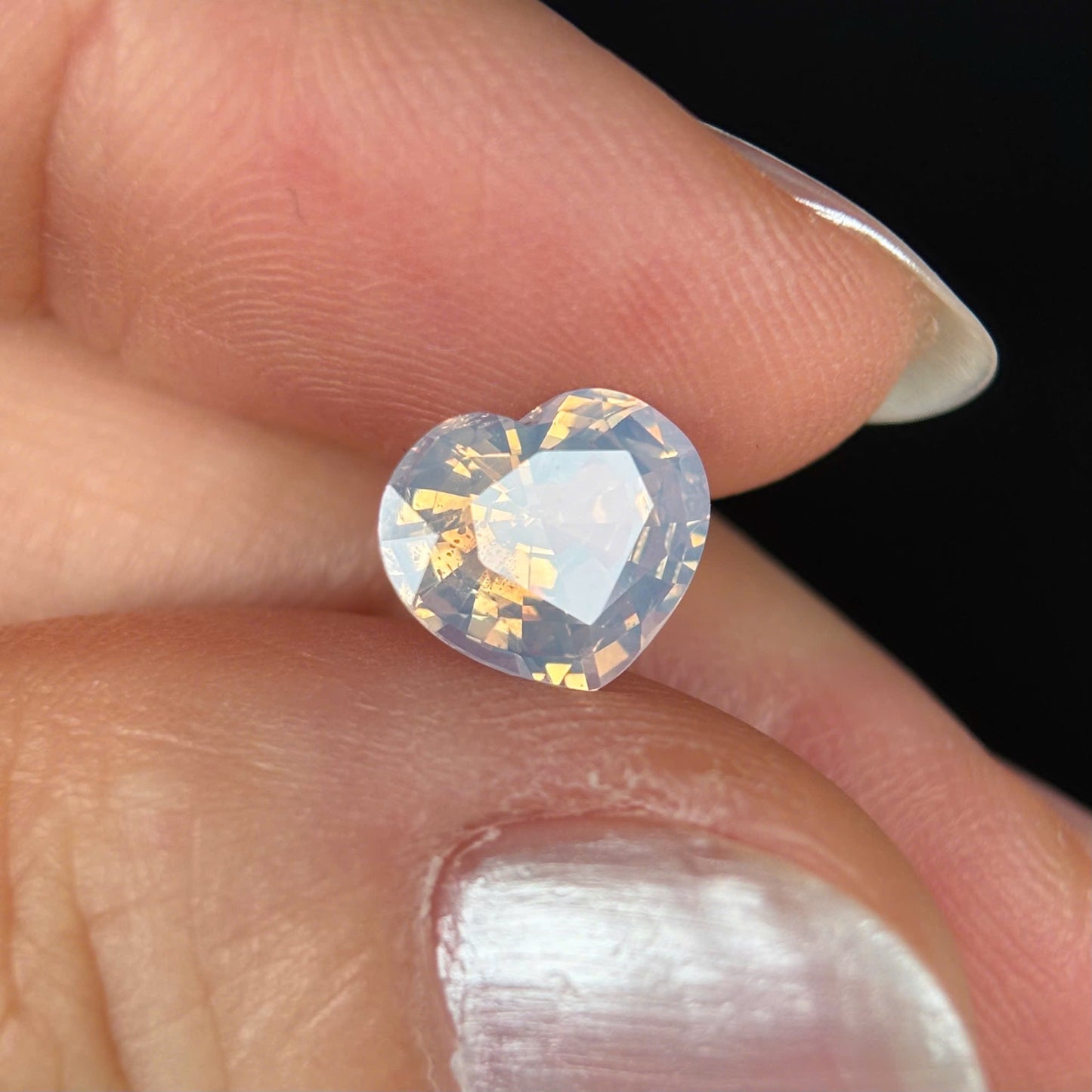2.20ct Natural Milky White Sapphire Vietnam SELECTED 💰: 3,xxx USD
