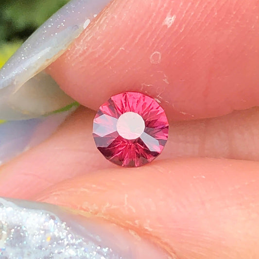 0,52ct Natural Brownish Red Spinel Vietnam. Round Shape. No Treatment, No Heat Spinel Luc Yen.