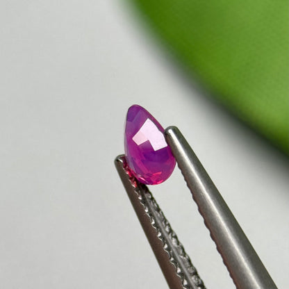 0.40ct Natural Pink Milky Sapphie Viet Nam.