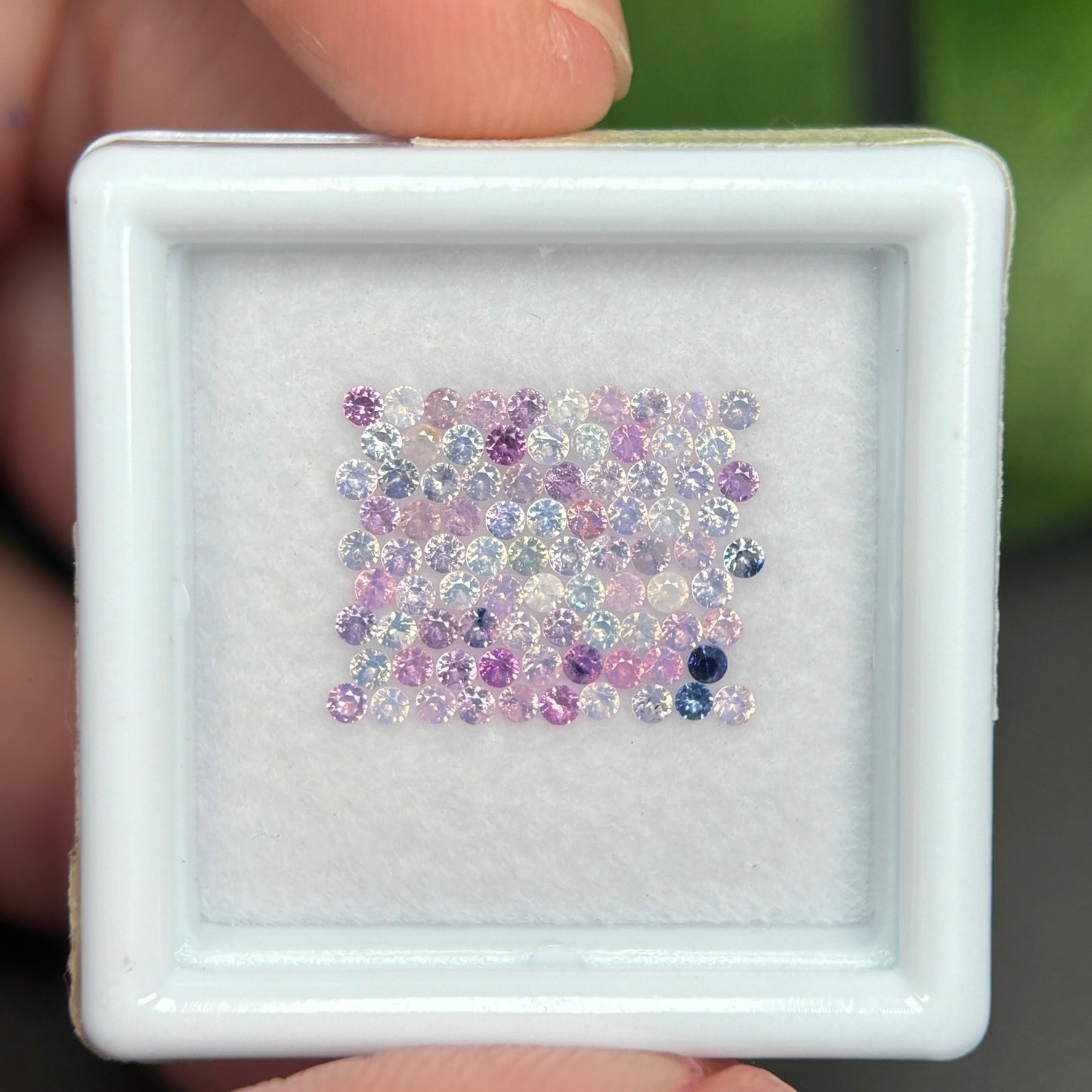 1,08ct/86Pcs Natural Sapphire Vietnam, Round Shape, C1 Quality, No Treament Sapphire Luc Yen. (Copy)
