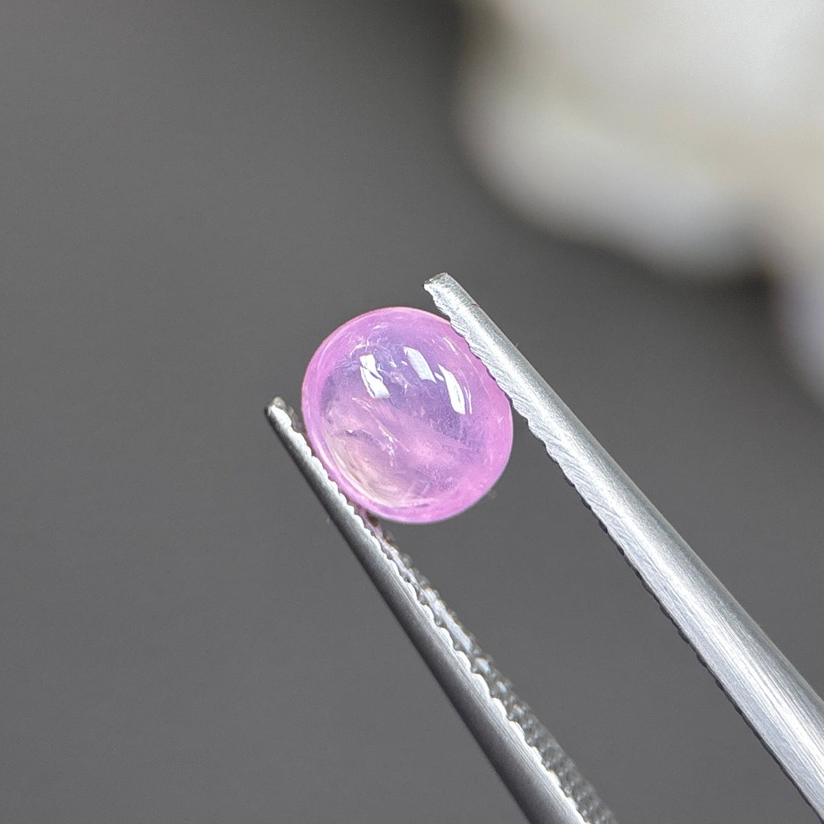 1,42ct Natural Pink Cacbochon Sapphire Viet Nam. No Treatment Sapphire Luc Yen.