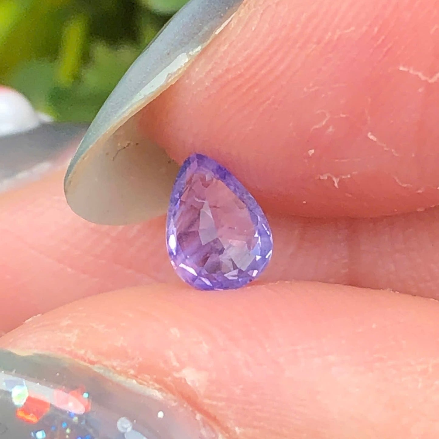 0,41ct Natural Purple Sapphire Vietnam. Pear Shape. No Treatment Sapphire Luc Yen.