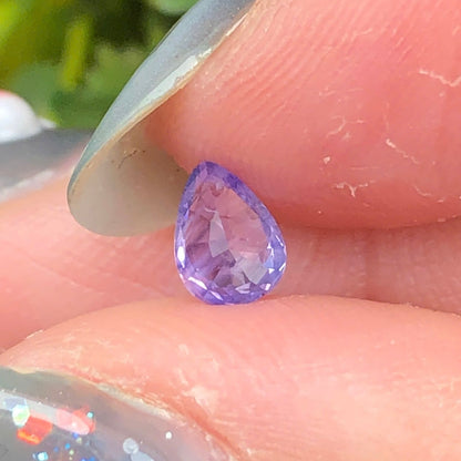 0,41ct Natural Purple Sapphire Vietnam. Pear Shape. No Treatment Sapphire Luc Yen.
