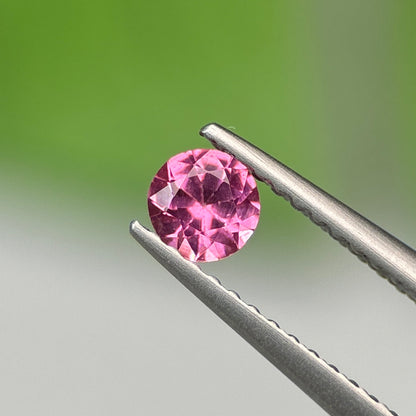 0.25 ct Natural Brownish Pink Spinel Vietnam. Round Shape. No Treatment.