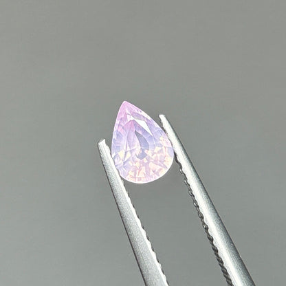 0,47ct Natural Pink Milky Sapphire Viet Nam. Pear Shape. No Treatment Milky Sapphire Luc Yen.