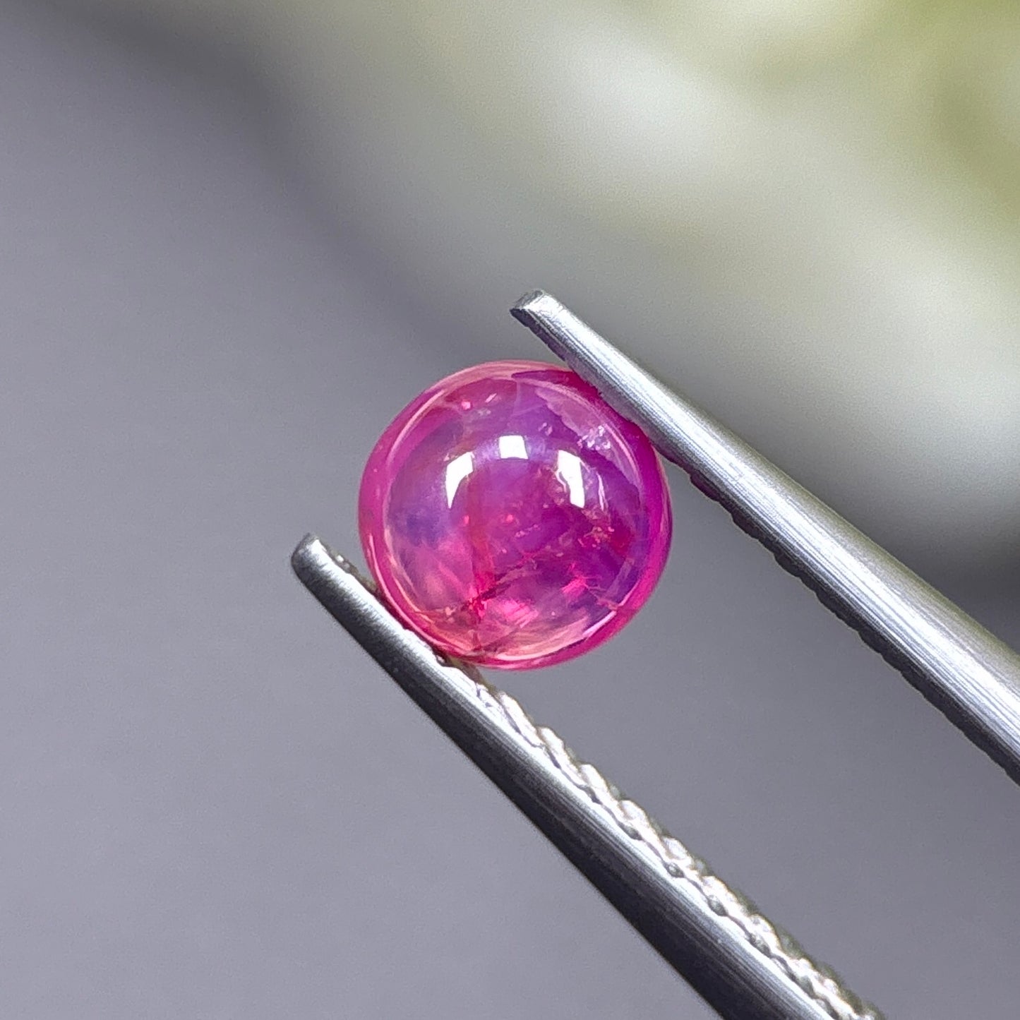 0.55ct Natural Pink Cacbochon Sapphire Viet Nam. No treatment.