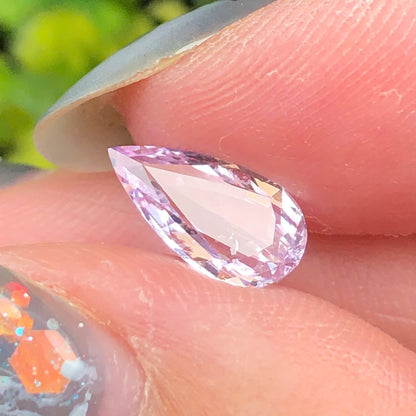 1,18ct Natural Light Pink Spinel Vietnam. Pear Shape. No Treatment Spinel Luc Yen.