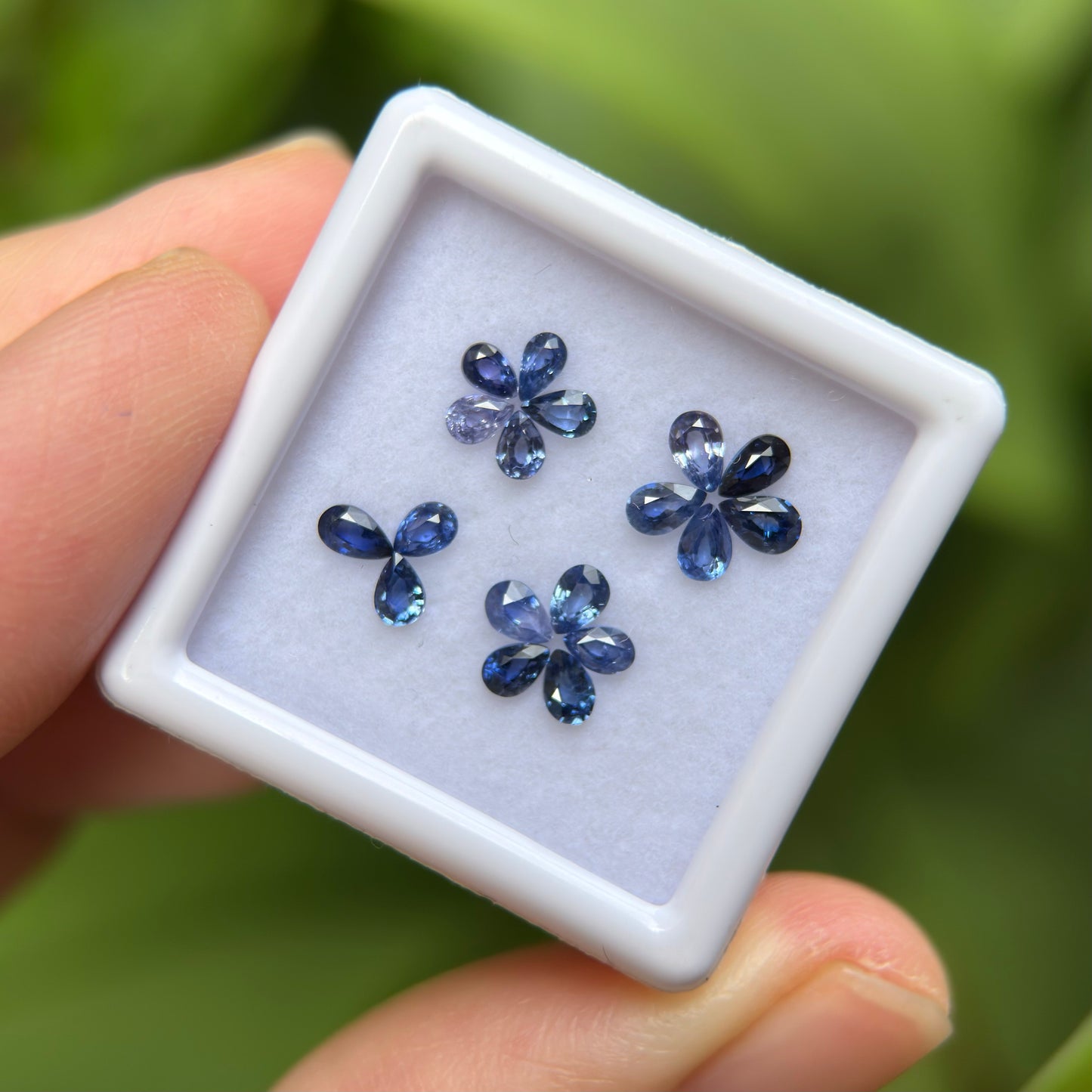 1,68ct/ 18Pcs Natural Blue Sapphire Viet Nam. Pear Shape. No Treatment Sapphire Luc Yen.