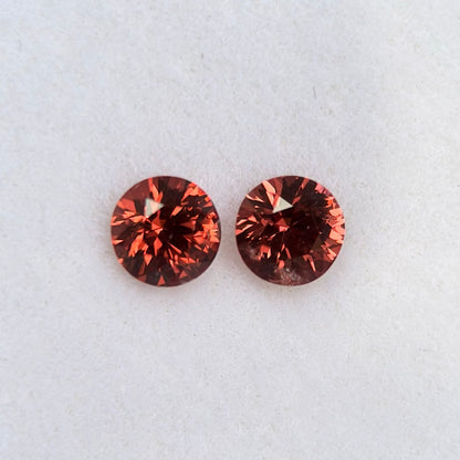 0,59ct/2Pcs Natural Brownish Orange Spinel Vietnam. Round Shape.