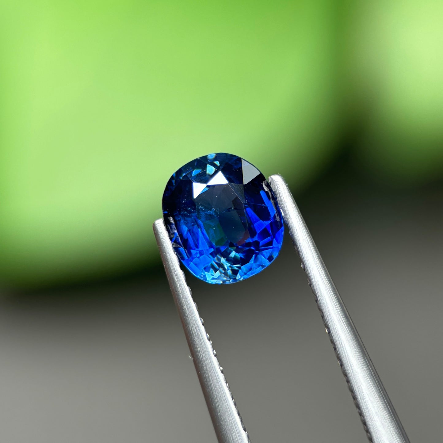 1,11ct Natural Blue Sapphire Vietnam. Cushion Shape. No Treatment Sapphire Luc Yen.