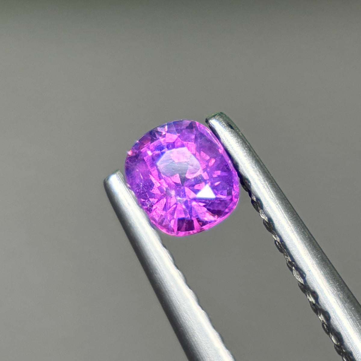 0,44ct Natural Purple Milky Sapphire Vietnam. Cushion Shape. No Treatment Milky Sapphire Luc Yen.