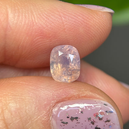 1.64 ct Natural White Milky Sapphire Vietnam