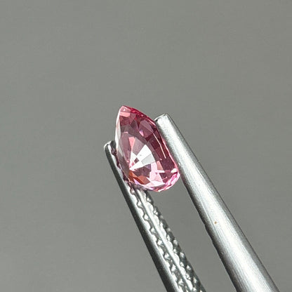 0,45ct Natural Pink Spinel Viet Nam. Pear Shape. No Treatment Spinel Luc Yen.