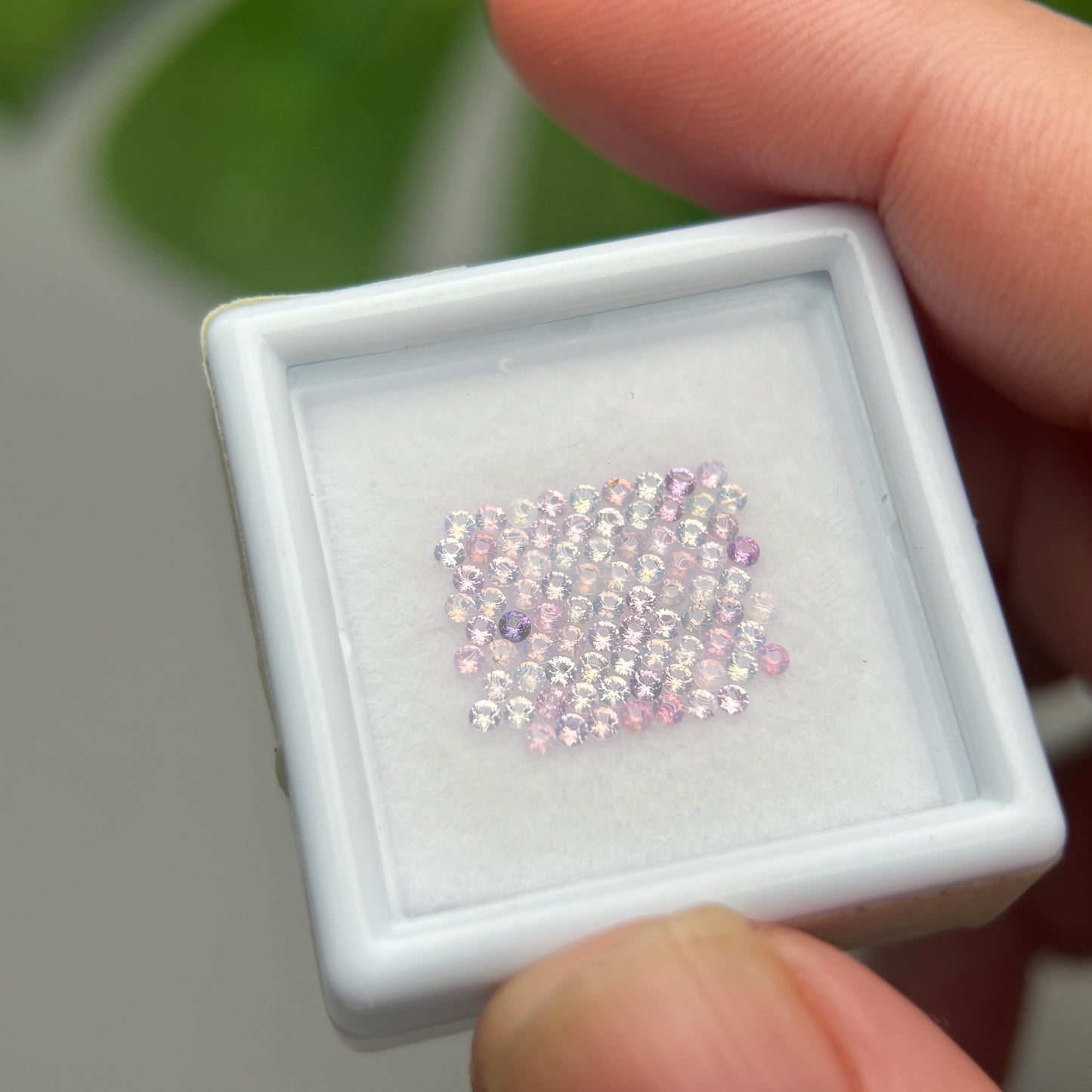 1,0ct/83Pcs Natural Sapphire Vietnam, Round Shape, C1 Quality, No Treatment Sapphire Luc Yen.