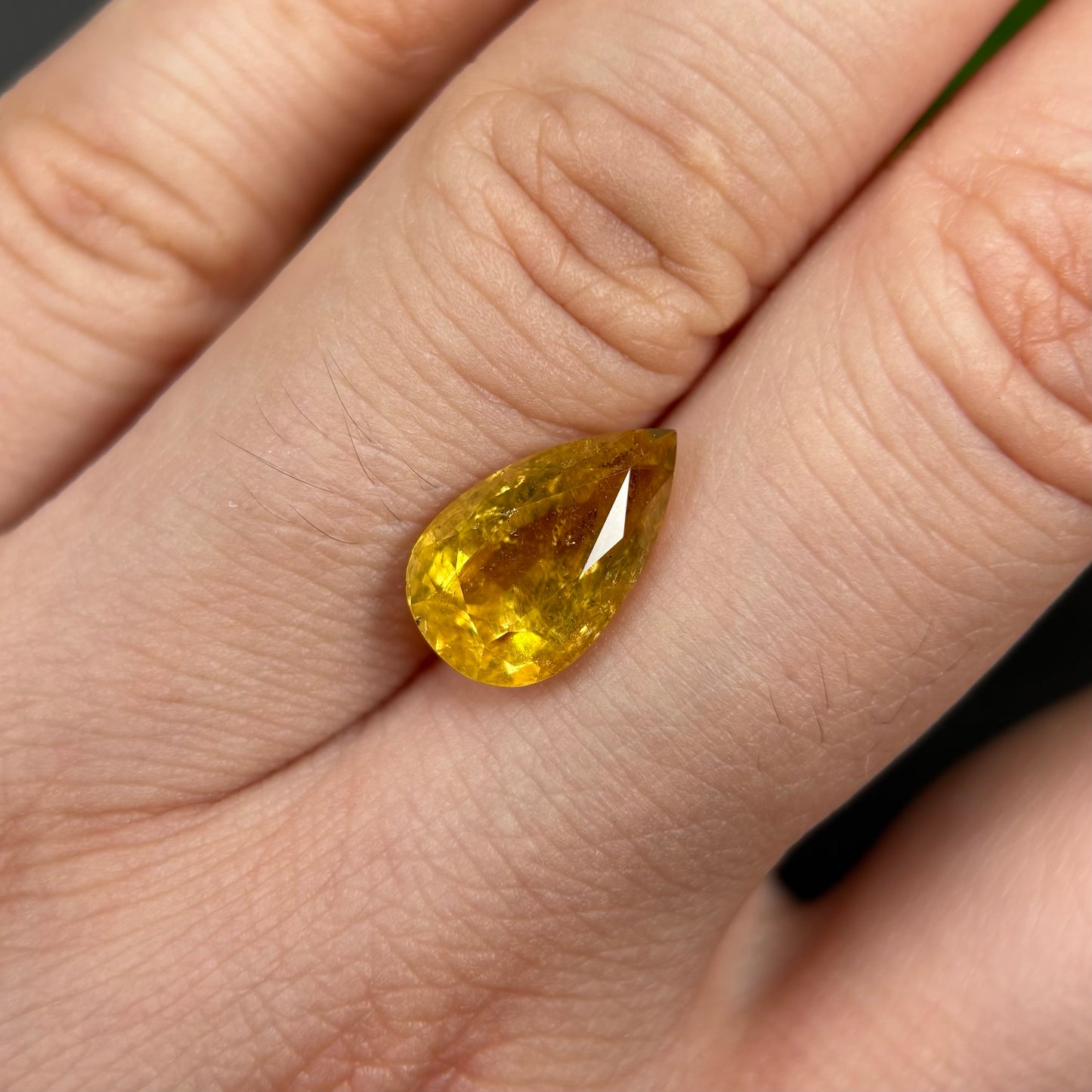 3,94ct Natural Yellow Tourmaline Vietnam. Pear Shape. No Treatment, No Heat Tourmaline Luc Yen.