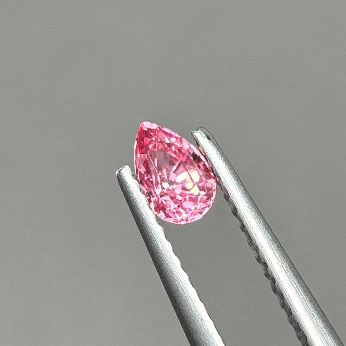 0,45ct Natural Pink Spinel Viet Nam. Pear Shape. No Treatment Spinel Luc Yen.