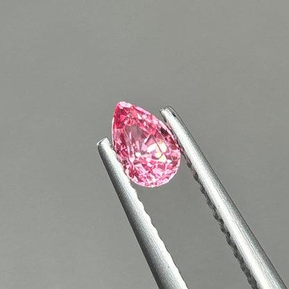 0,45ct Natural Pink Spinel Viet Nam. Pear Shape. No Treatment Spinel Luc Yen.