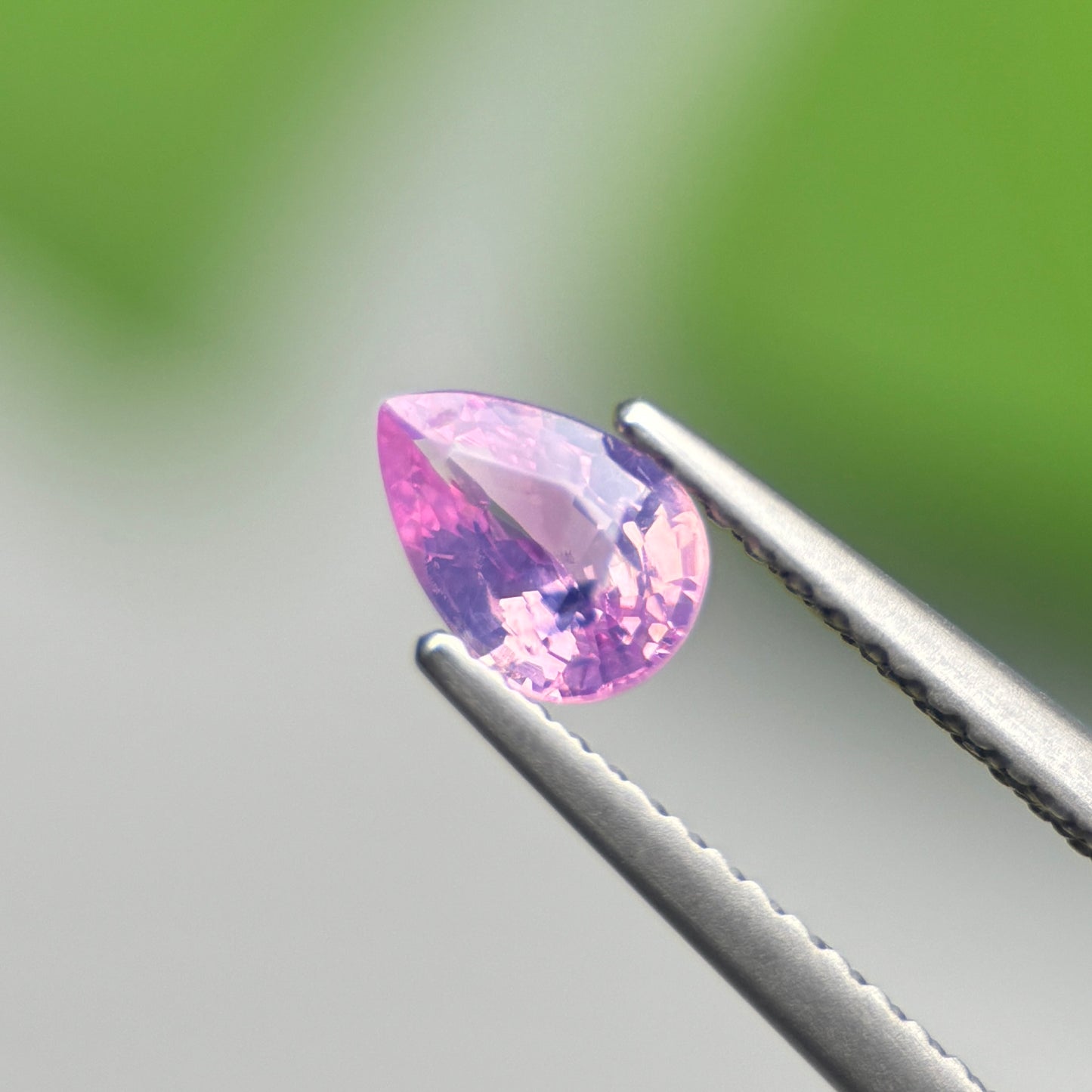 0.60 ct Natural Pink Sapphire Vietnam. Pear Shape.