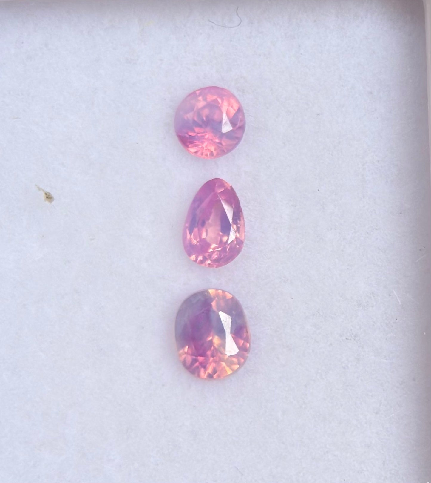 0.64ct/3Pcs Natural Pink Milky Sapphire Vietnam.