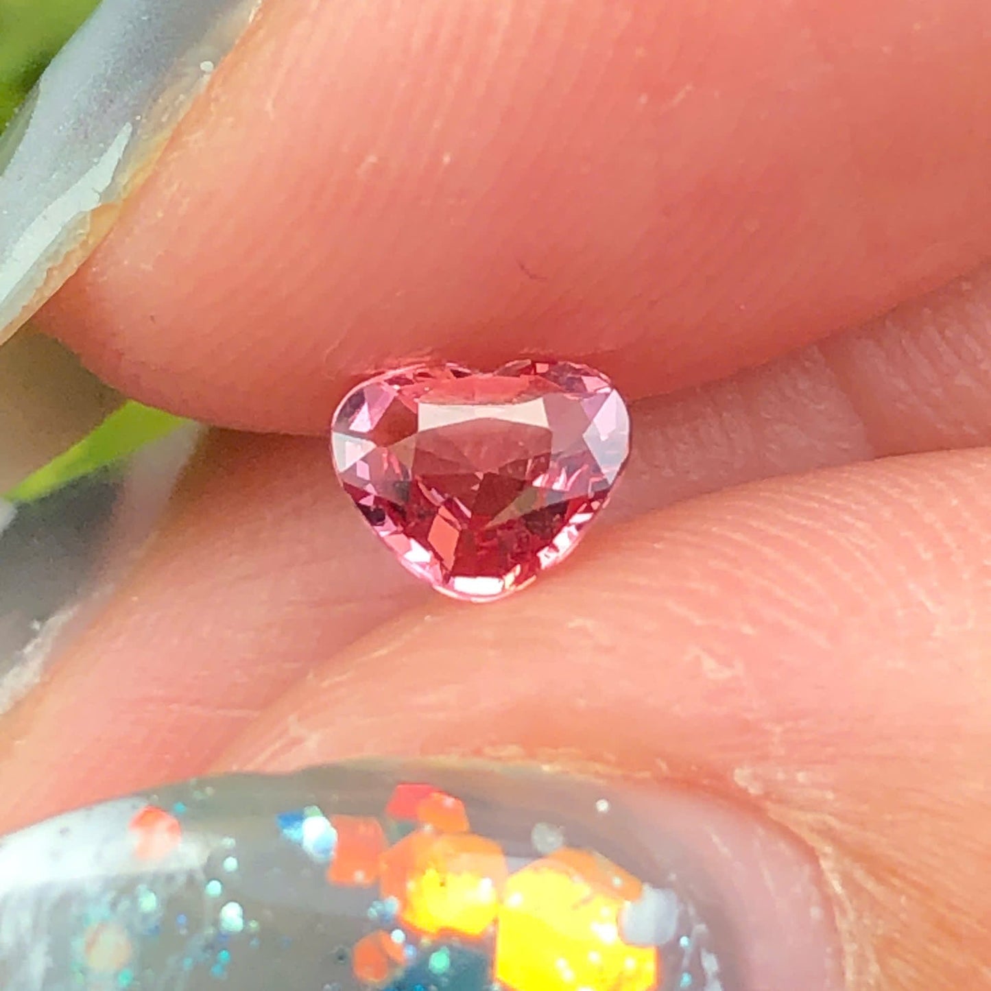 0,36ct Natural Oranghish Pink Spinel Vietnam. Heart Shape. No Treatment Spinel Luc Yen.
