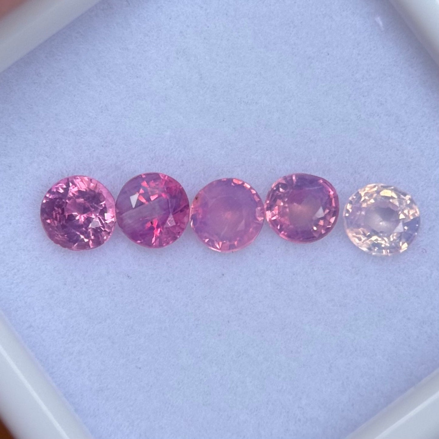 1.15ct/5Pcs Natural Mix  Milky Sapphire Viet Nam. No treatment.